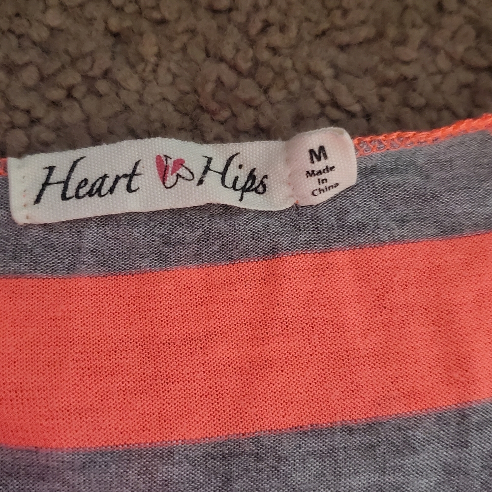 Tank Tops - Picture 5 of 6
